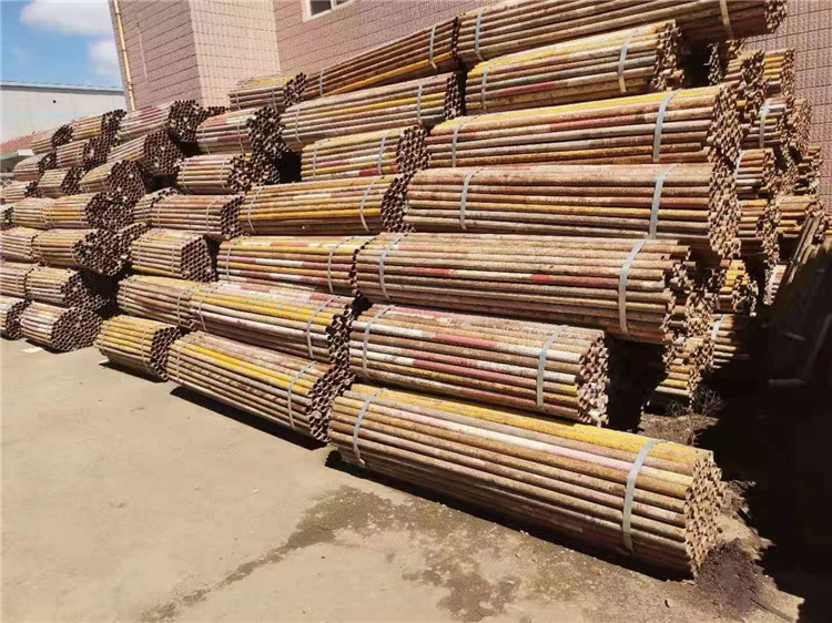 建筑架子管,是由建筑架子管衍生出来的一种新型建筑支撑体   建筑架子