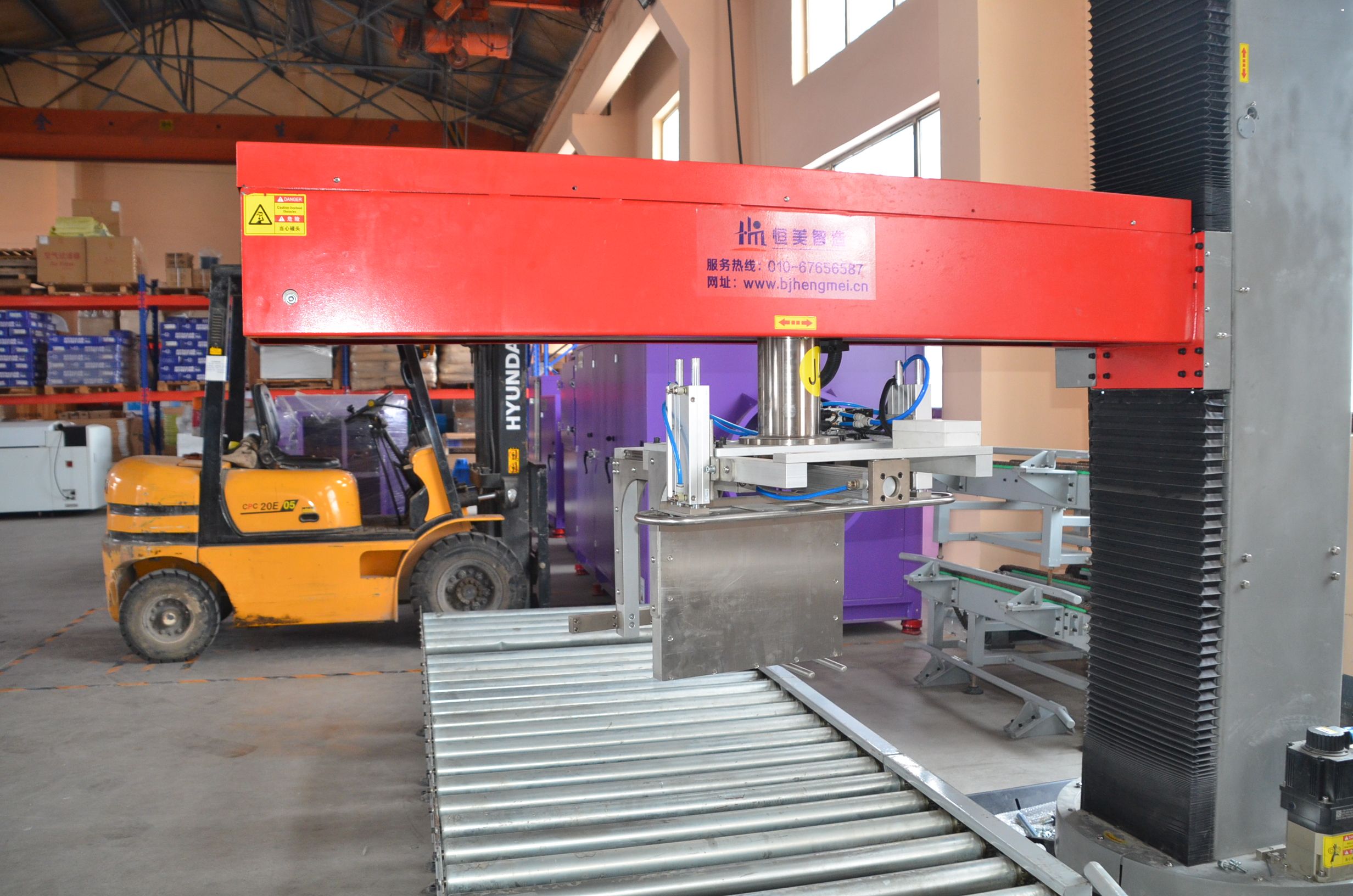 码垛机器人_ 机械码垛机 水泥砖码垛机 其他行业专用设备_ 码垛机-集