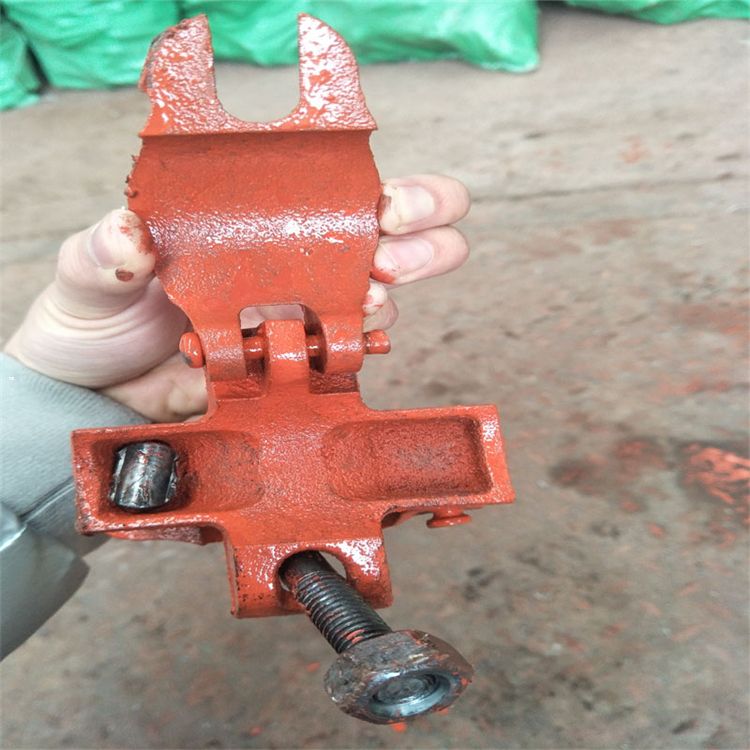 直角扣件_ 现货供应 扣件 转向扣件 定向扣件 建筑扣件 十字扣件|十字